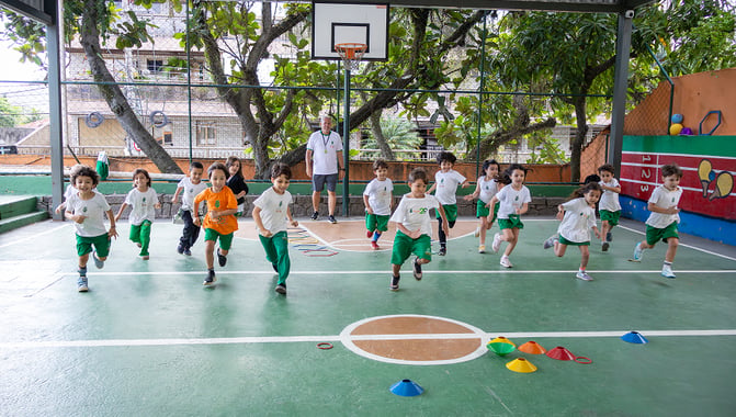 Alunos do Centro Educacional Viva